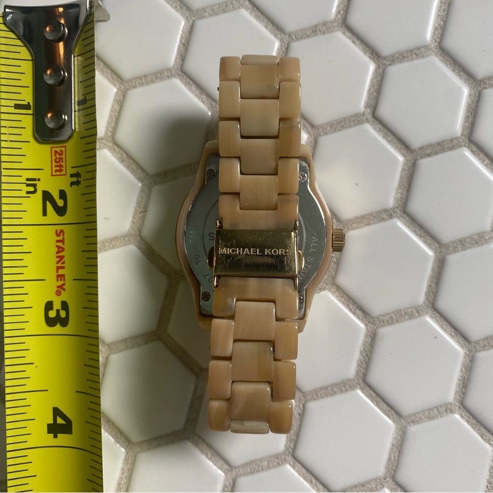 Michael Kors Jet Set Horn Watch MK5039 - Picture 4 of 7